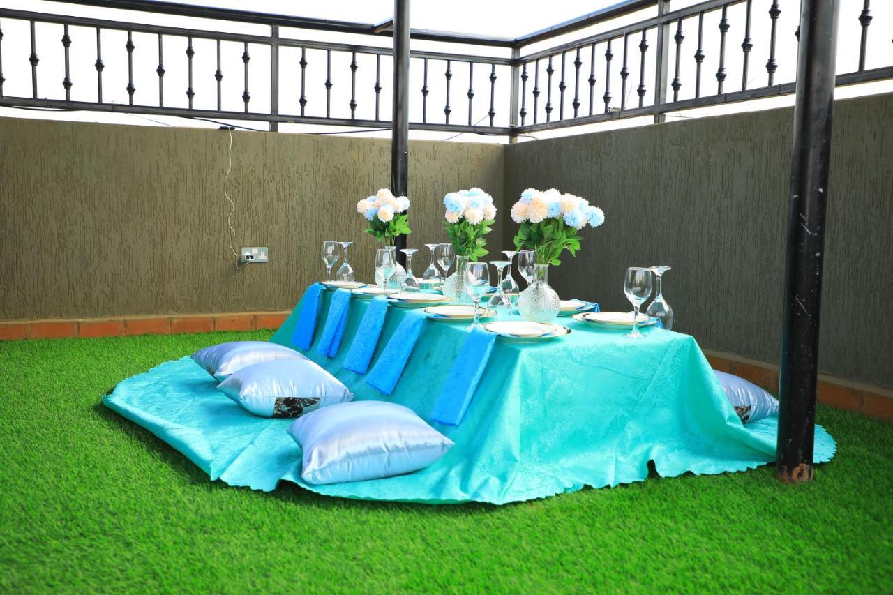 Galaxy Motel Kampala Buitenkant foto